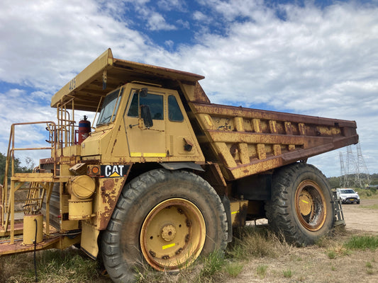 Cat 773 Dump truck